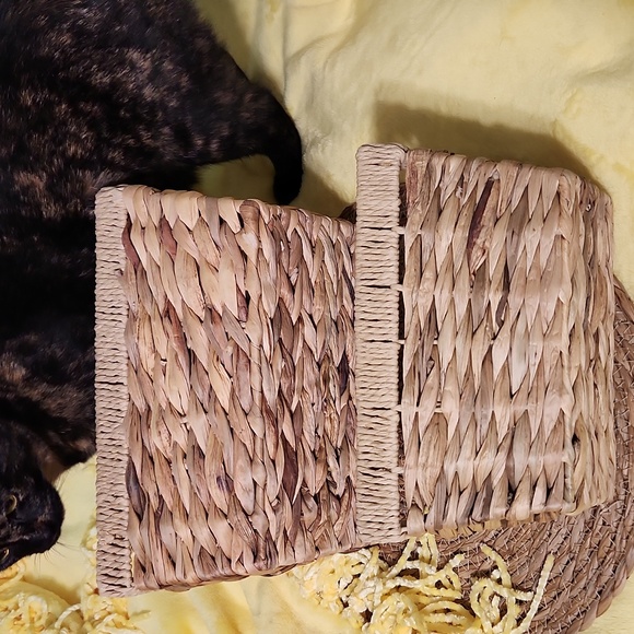 Wicker baskets - Picture 3 of 9